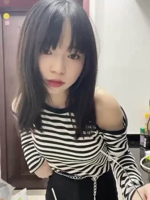 看美女真的令人心情愉悦    