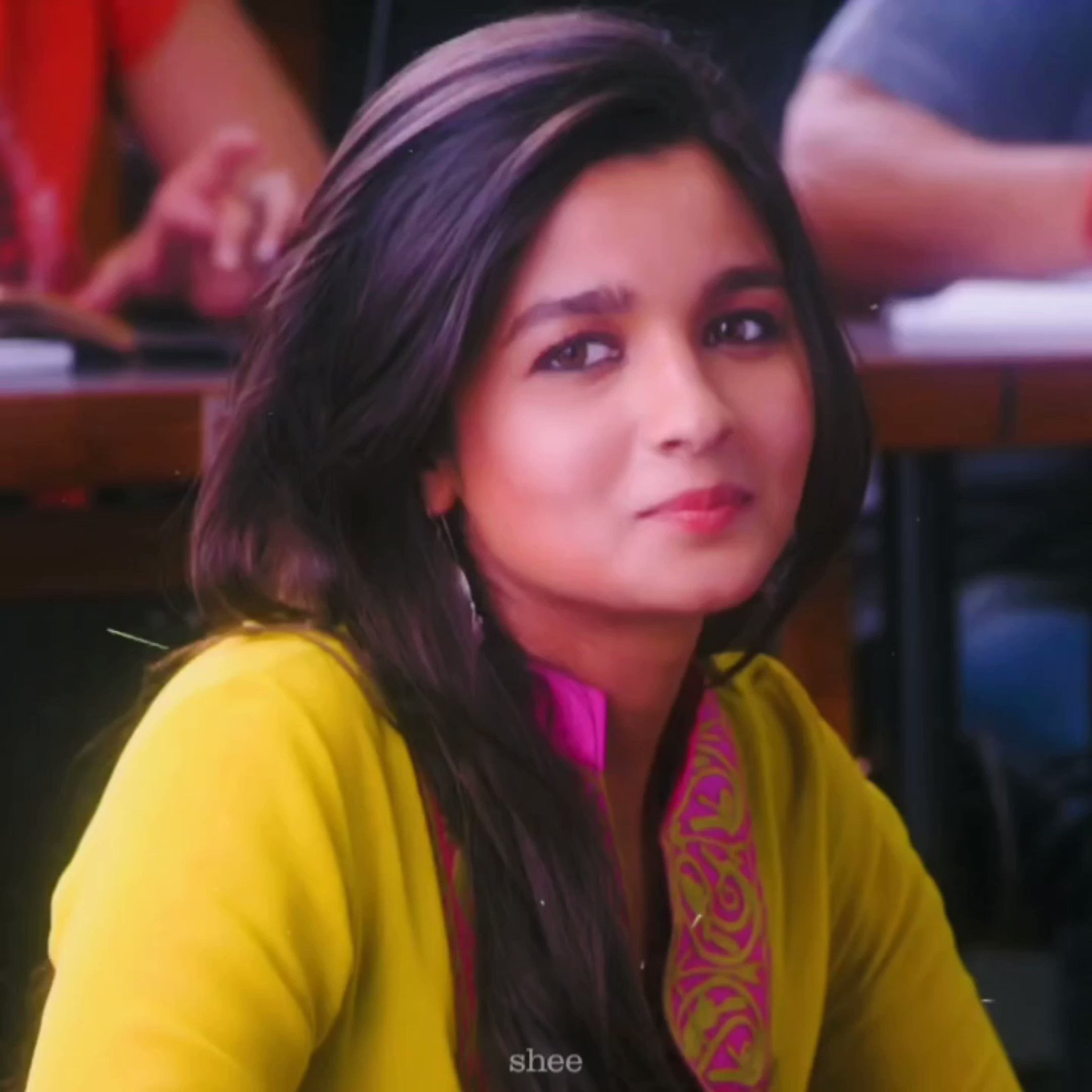 Happy birthday to the prettiest, alia bhatt. 
