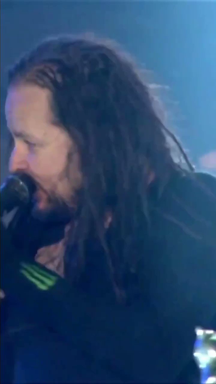 Happy Bday Jonathan Davis vocalista de la banda Korn  
