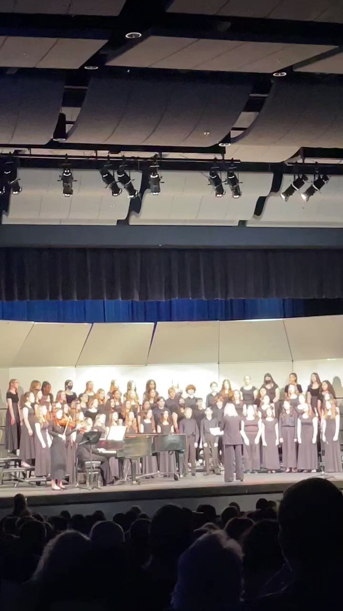 Last night’s Yorktown Choral Pyramid concert! A big shoutout to all the schools who participated: <a target='_blank' href='http://twitter.com/YorktownHS'>@YorktownHS</a>, <a target='_blank' href='http://twitter.com/SwansonAdmirals'>@SwansonAdmirals</a>, <a target='_blank' href='http://twitter.com/WMS_WolfPack'>@WMS_WolfPack</a>, <a target='_blank' href='http://twitter.com/APS_ATS'>@APS_ATS</a>, <a target='_blank' href='http://twitter.com/Ashlawneagles'>@Ashlawneagles</a>, <a target='_blank' href='http://twitter.com/Cardinalmusic22'>@Cardinalmusic22</a>, <a target='_blank' href='http://twitter.com/DiscoveryAPS'>@DiscoveryAPS</a>, <a target='_blank' href='http://twitter.com/GlebeAPS'>@GlebeAPS</a>, <a target='_blank' href='http://twitter.com/JamestownAPS'>@JamestownAPS</a>, <a target='_blank' href='http://twitter.com/NTMKnightsAPS'>@NTMKnightsAPS</a>, <a target='_blank' href='http://twitter.com/TuckahoeSchool'>@TuckahoeSchool</a> 
<a target='_blank' href='http://search.twitter.com/search?q=EveryAPSStudent'><a target='_blank' href='https://twitter.com/hashtag/EveryAPSStudent?src=hash'>#EveryAPSStudent</a></a> <a target='_blank' href='https://t.co/1ZeaTkmwpr'>https://t.co/1ZeaTkmwpr</a>