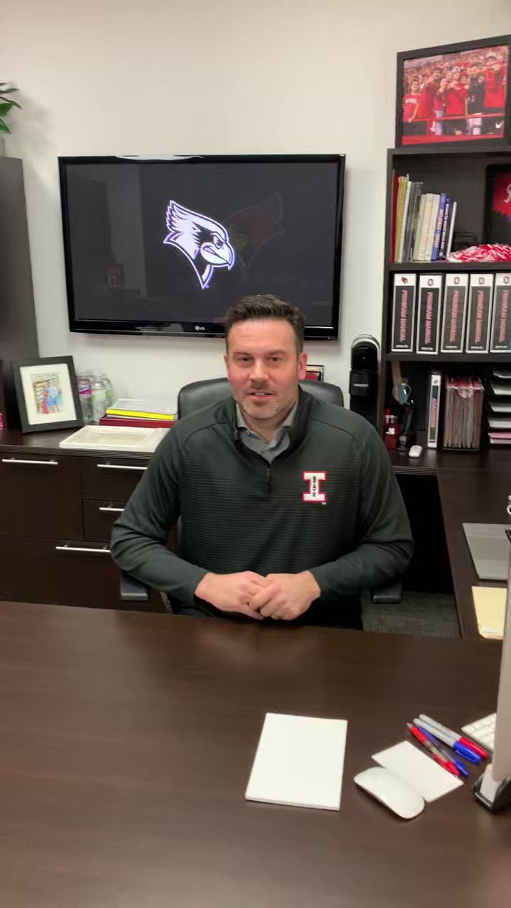 Barstool Birds (BarstoolILLSt) / Twitter