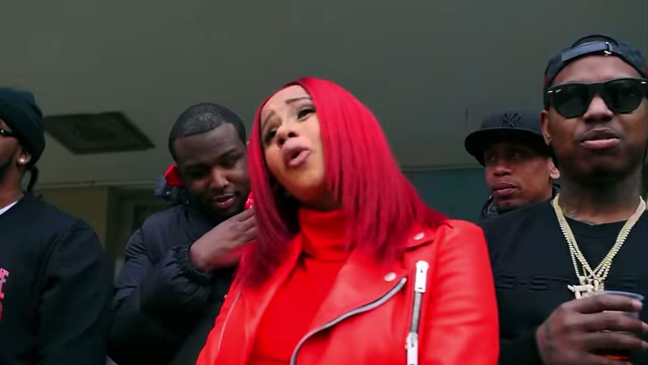 Red Barz❤️‍🔥 on Twitter: "Bardi went so hard on Red Barz “I'm on some other sh*t Cardi B Gutta SH*t ! Every time I catch a Hatin B**ch she on