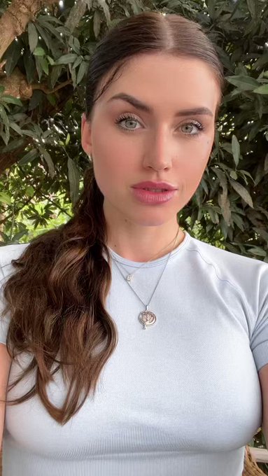 Hope you have a great Friday ?✨ https://t.co/oS5MSq44Aw https://t.co/JU7zM9nhrD
