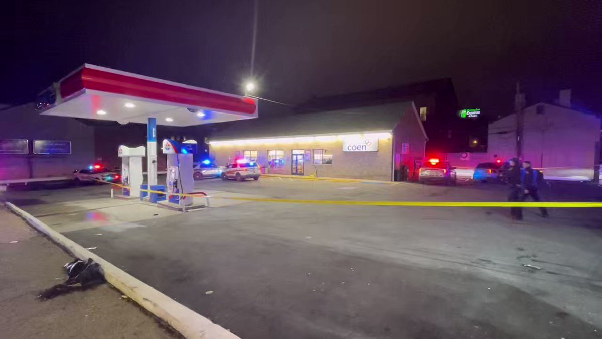 WPXI on Twitter "RT Steve_WPXI There’s a large PghPolice scene on