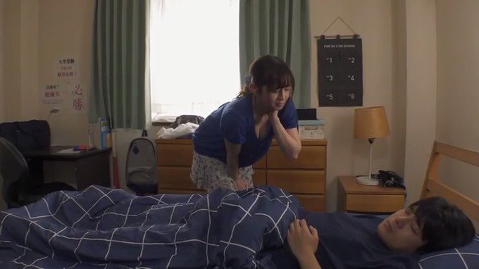息子は起きないけどムスコは起きてるｗｗｗ

本編はリプ欄から 👇
https://t.co/whqp0iLg5l