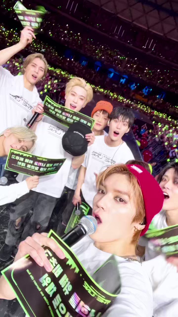 NCT 悠太 サインポスター
