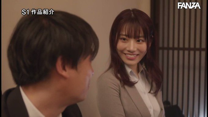 大人気女優✨河北彩花ちゃんの最新作✨

出張先で軽蔑している上司とまさかの相部屋になり、朝まで続く絶倫セックスに嫌気が差しながらも、不覚にも感じまくってイキまくってしまう話です。

この見た目で硬くて大きいおち●ぽ大好きなの最高すぎます。 https://t.co/1tgsfK82lQ