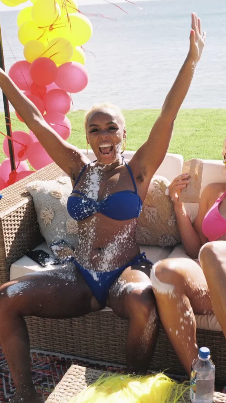 Janelle Monáe👽🚆🤖🚀🪐 on Twitter "☁️🌊f🕴🏾oat ️ Float https//t.co