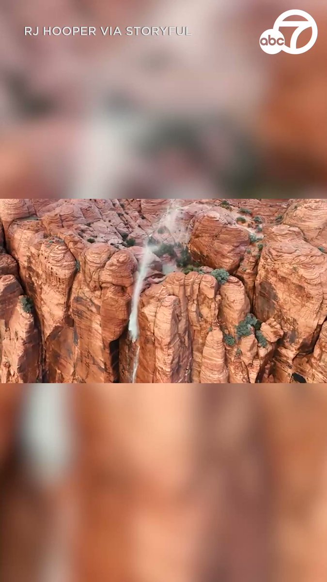 ABC7 Eyewitness News on Twitter: "Incredible! A photographer captured
