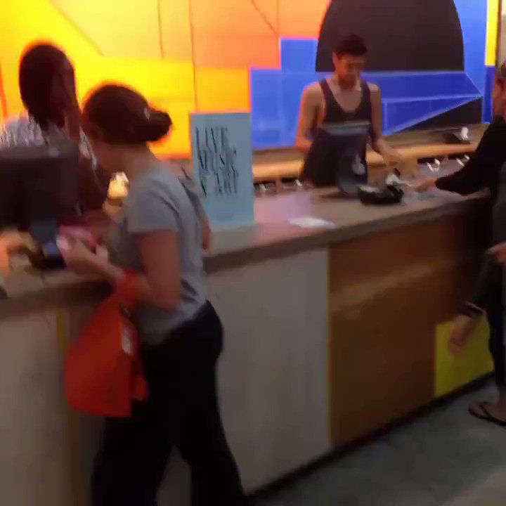 Video oleh @7fEGhevd6tS6USl