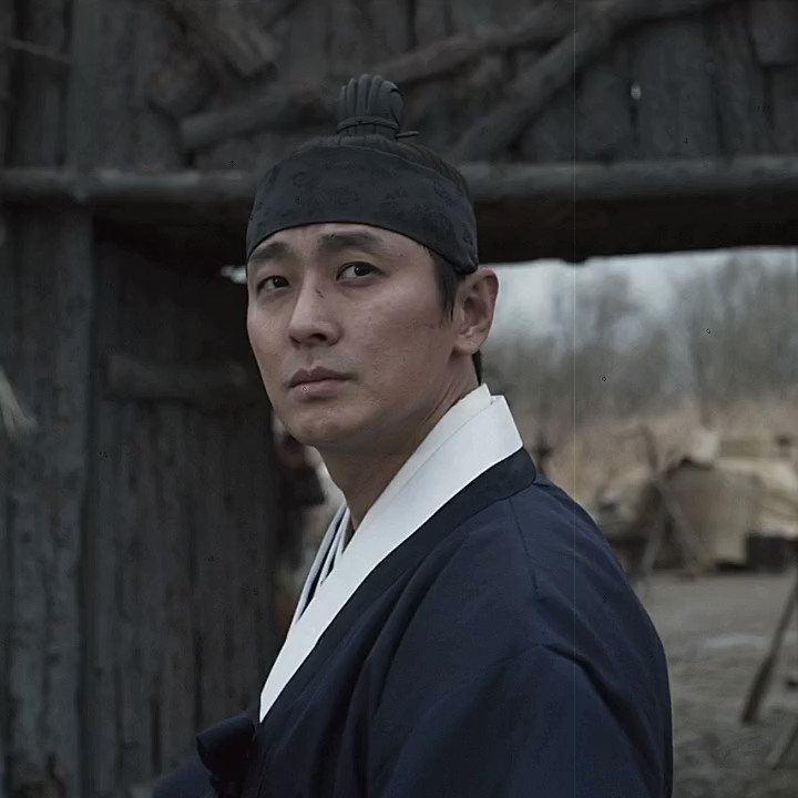 All hail Crown Prince Lee Chang! 👑 Ju Ji Hoon delivers perfection in Kingdom S1. Time to rewatch this masterpiece on Netflix✨ #jujihoon #주지훈 #kingdom #킹덤