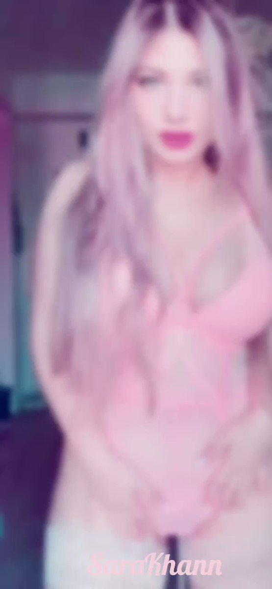 Model - SaraKhann bigboobs