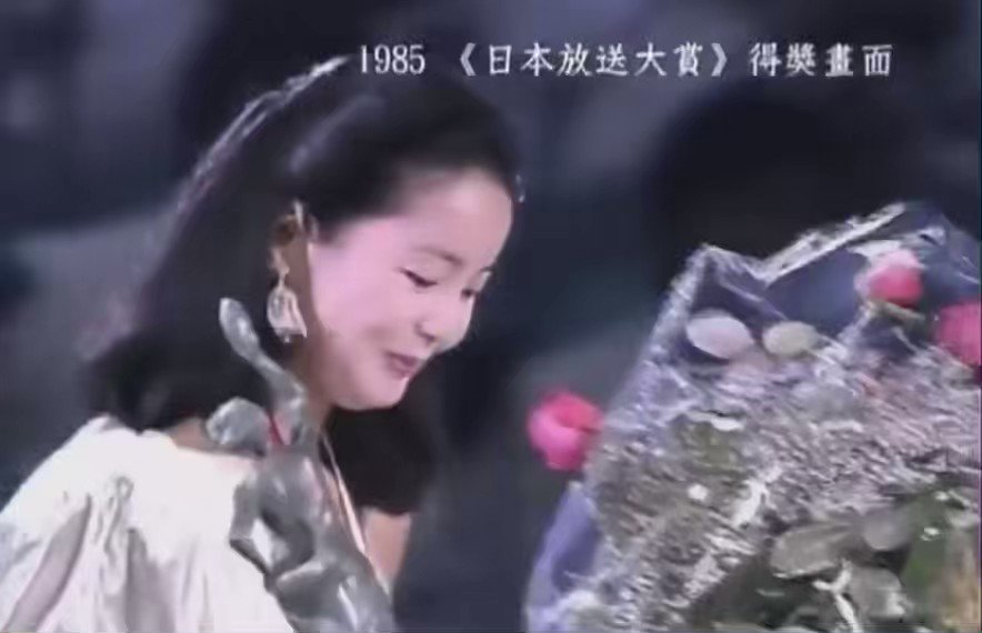 Happy birthday to my fav singer, teresa teng!!      