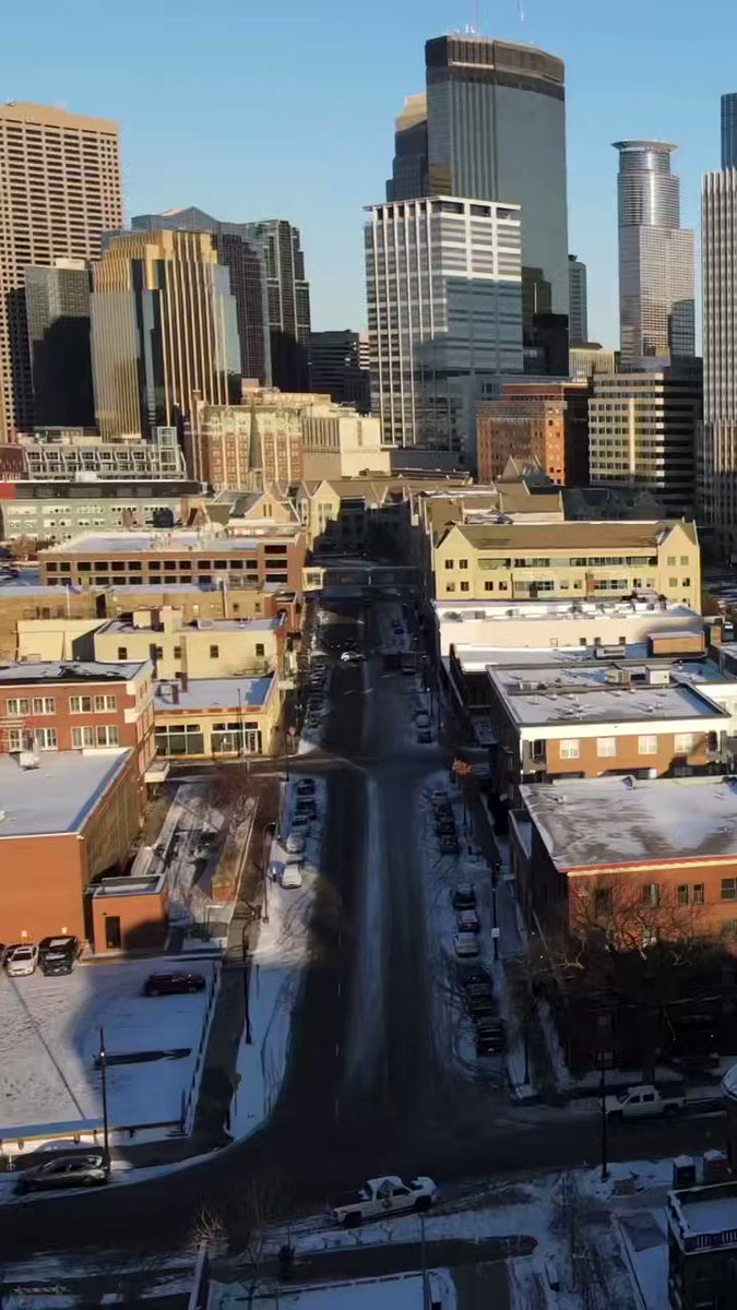 #minneapolis #weather this weekend! @svensundgaard has the latest for those of us downtown. #justmpls #minnesota #winter https://t.co/inxemoAZ0q