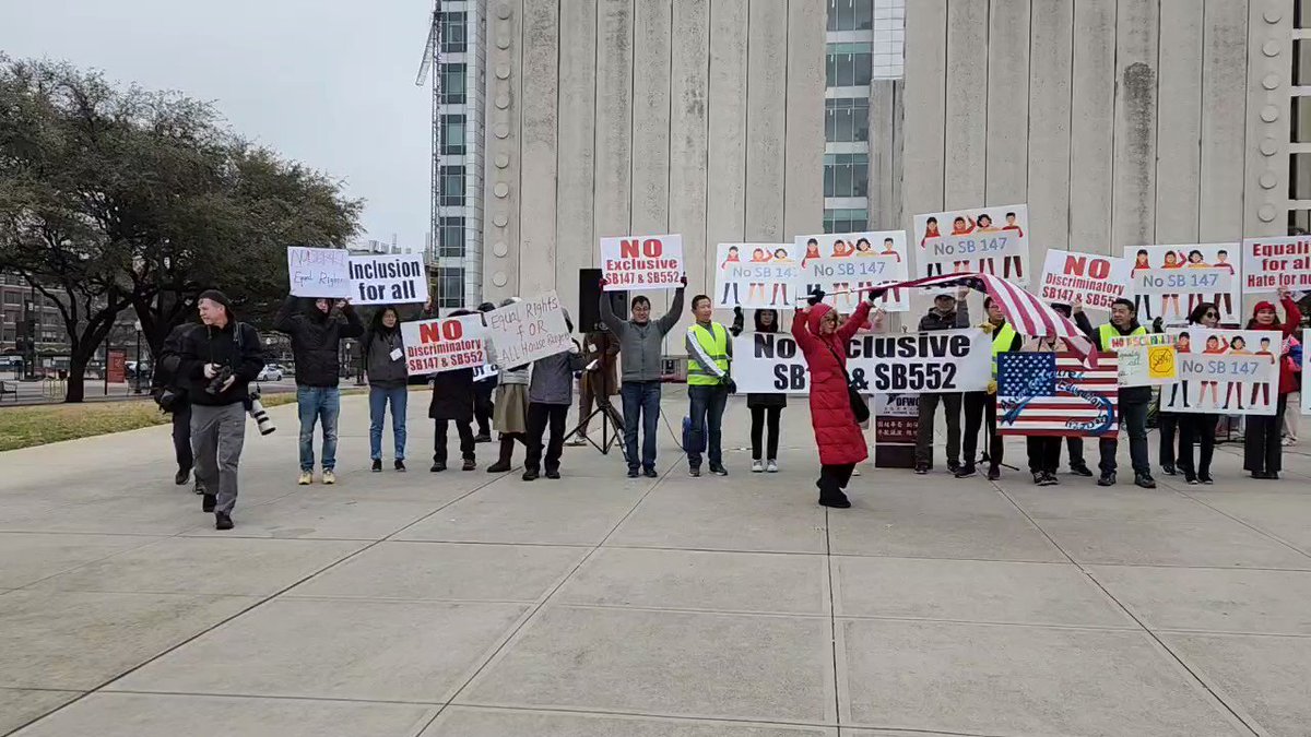 John Gravois on Twitter "RT hjnchoi Dozens of Chinese Americans from