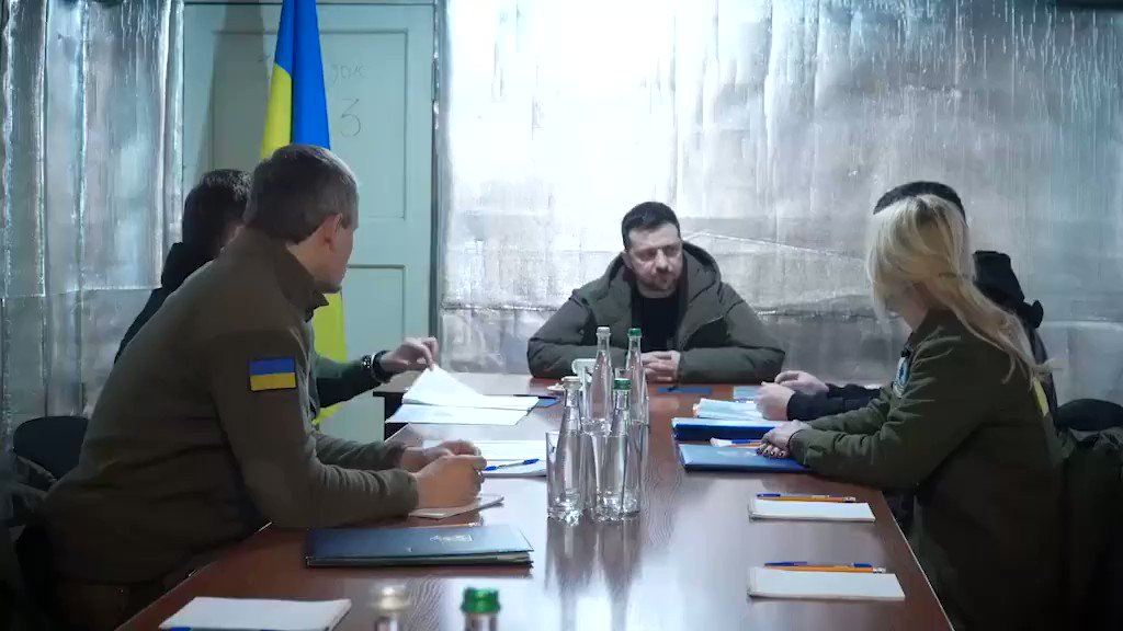 bocharik on Twitter: "Невесело в бункере у кошерного фюрера. Послали ...