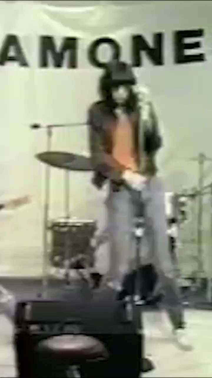 Happy Bday Tommy Ramone baterista de la banda Ramones 