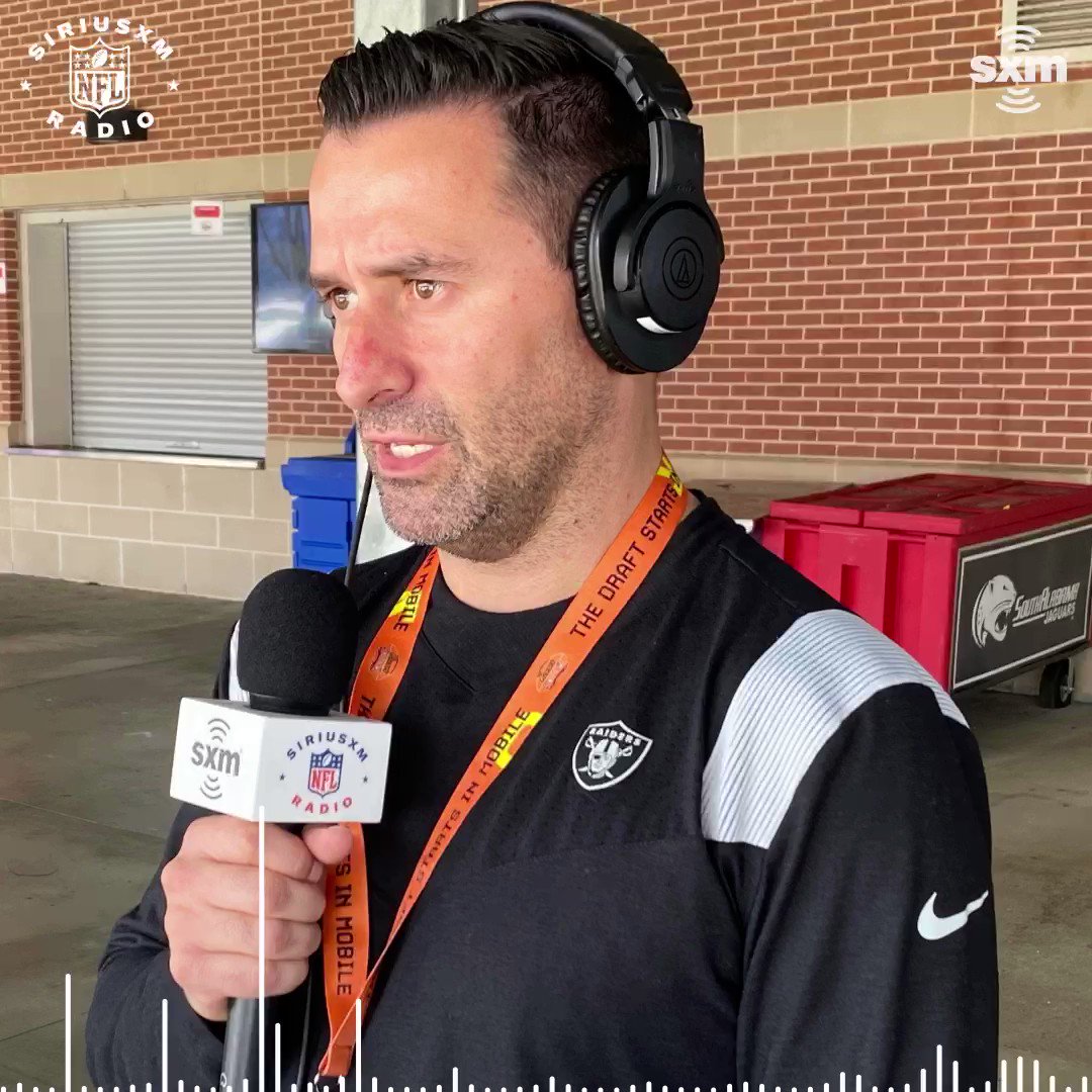 footballzone-on-twitter-siriusxmnfl-raiders-lol-why-are-you-trying