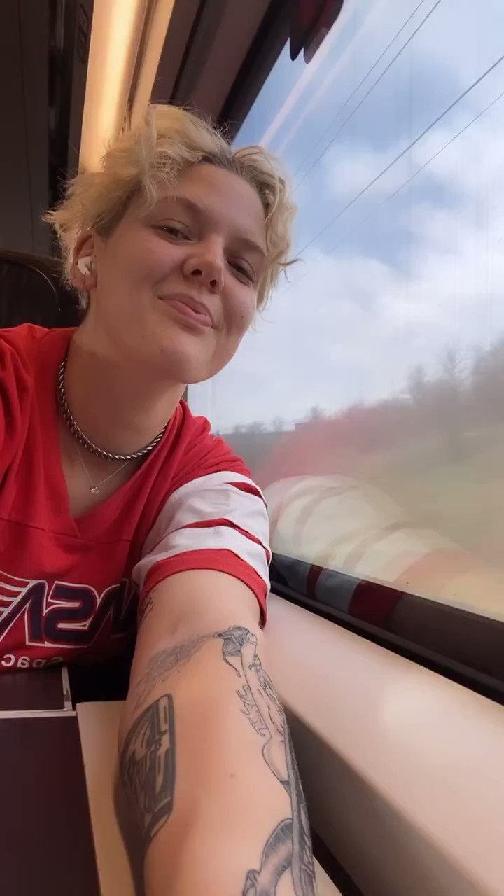 Betty Who (@BettyWho) / Twitter