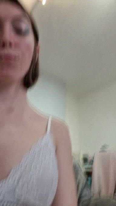 Quand ça s'est super bien passé sur Stripchat en cam, et que j'ai bien mouillée grâce à vous 💋 https://t