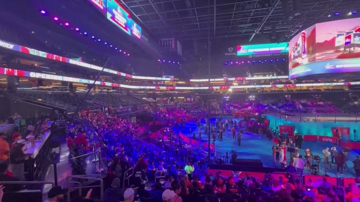 Holly Bock on Twitter "It’s Opening Night at the Footprint Center