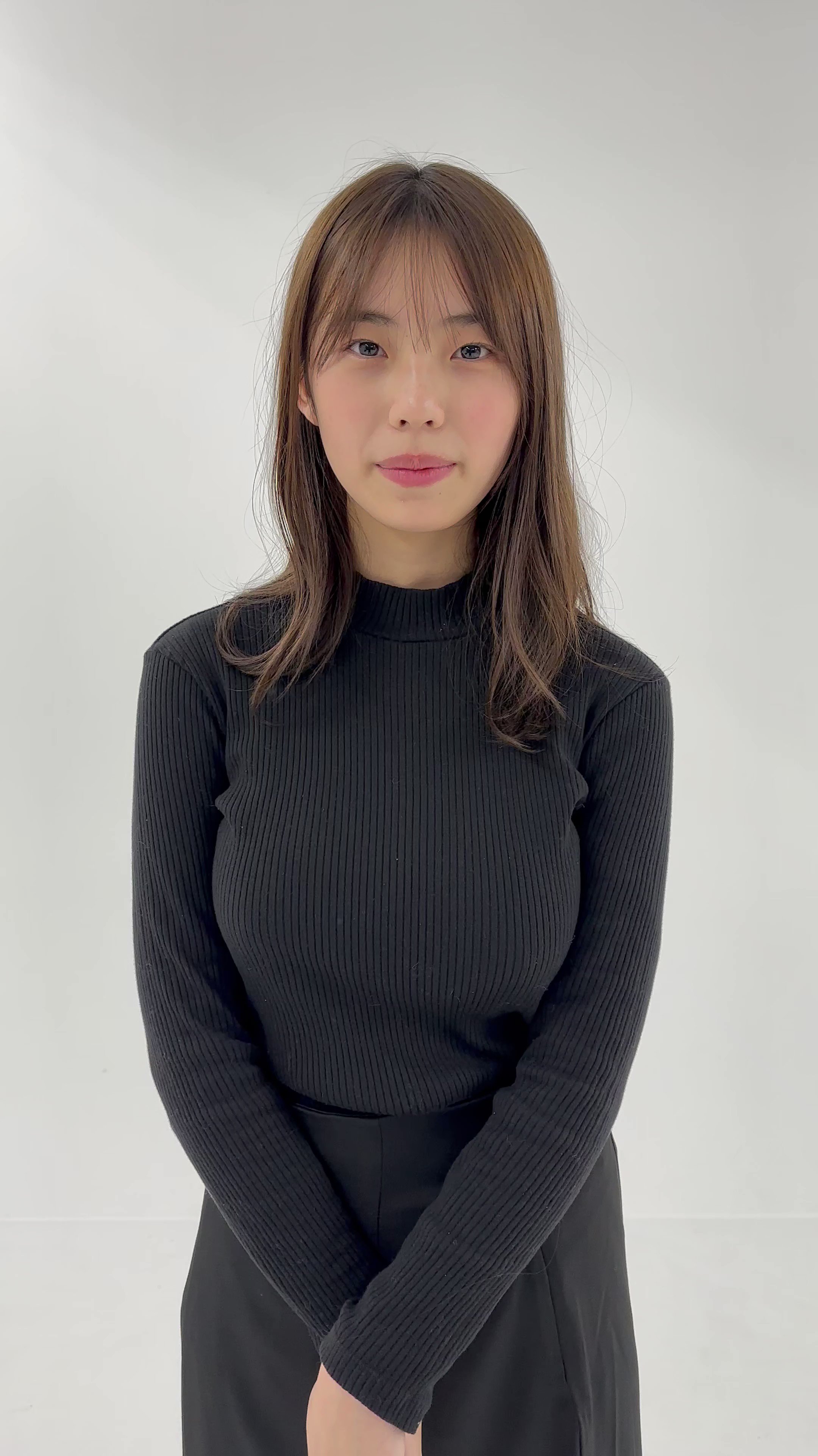 菊地姫奈 2025 カレンダーブック 特典サイン入りTシャツ 菊地姫奈カレンダーブック2023.04-2024.03 が発売になりました
