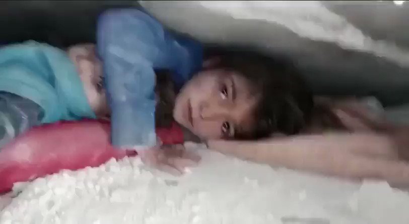 La bambina è stata scopata 