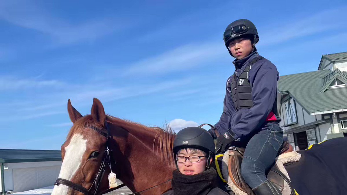 日高サラブレッド三歳馬蹄鉄-
