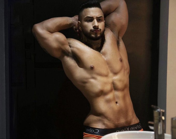 I would love to spend 24 hours in a private show...let's make it happen... #JockMenLive #camguy #Wednesdayvibe