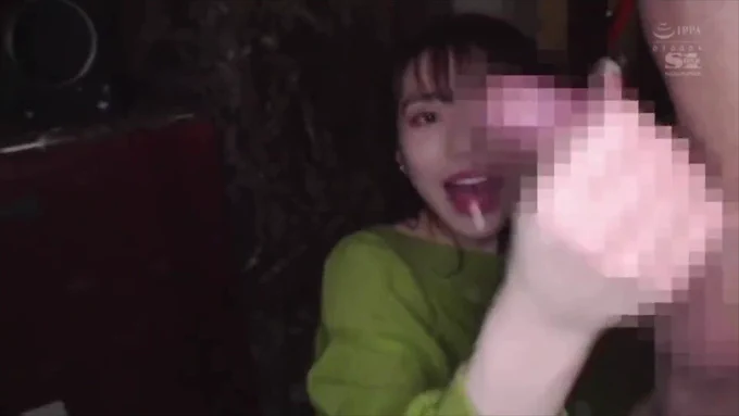 河北彩伽 ひたすらちんぽ責めにあい、射精しすぎて男も潮を撒き散らす！