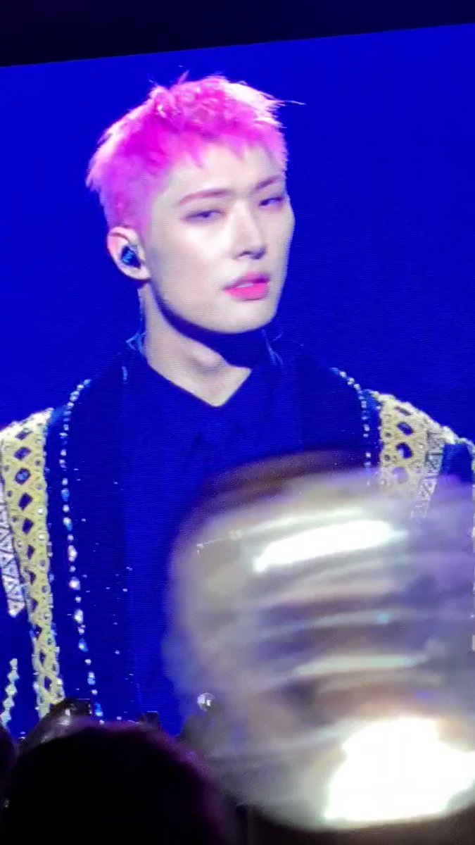 taylor ☽ on Twitter "Violently shaking moaning throwing up"