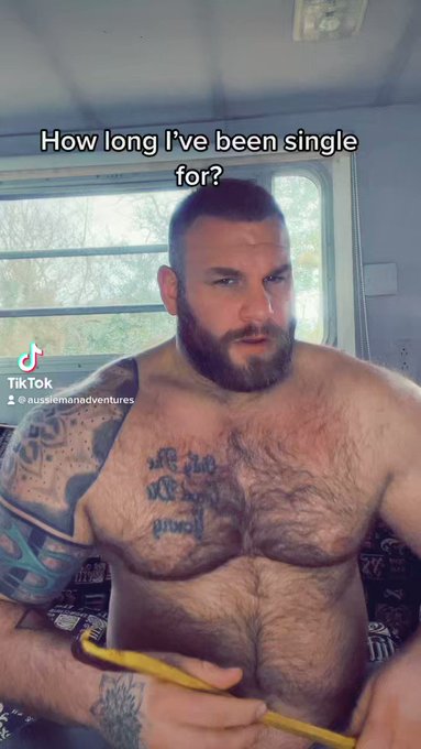 Is it bad that I’m starting to feel happy being on my own..??

#gaybearsofinstagram #gaybeardedmen #gaybearded