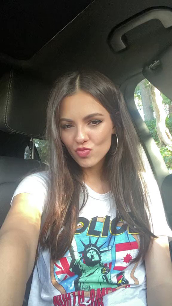 See Victoria Justice Get Her First-Ever Tattoo [PHOTOS]