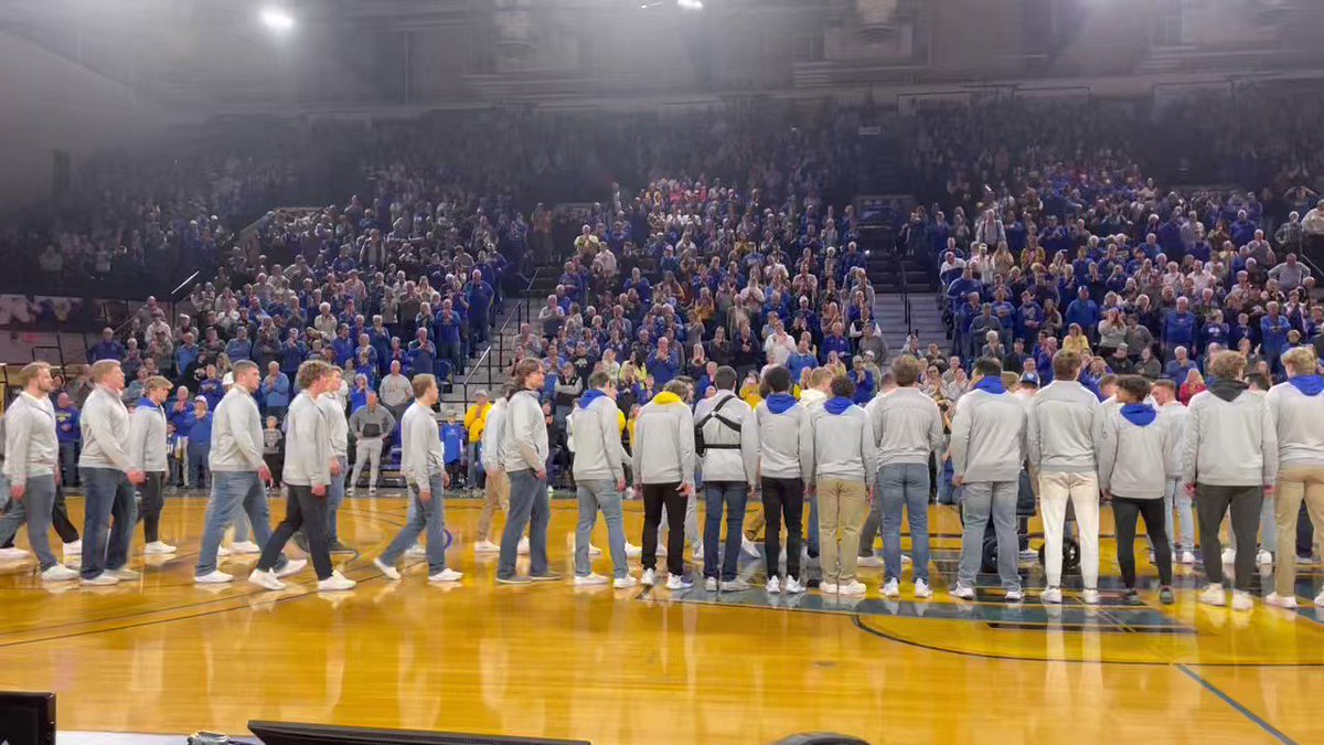Michael McCleary on Twitter "South Dakota State honors the 2022 FCS