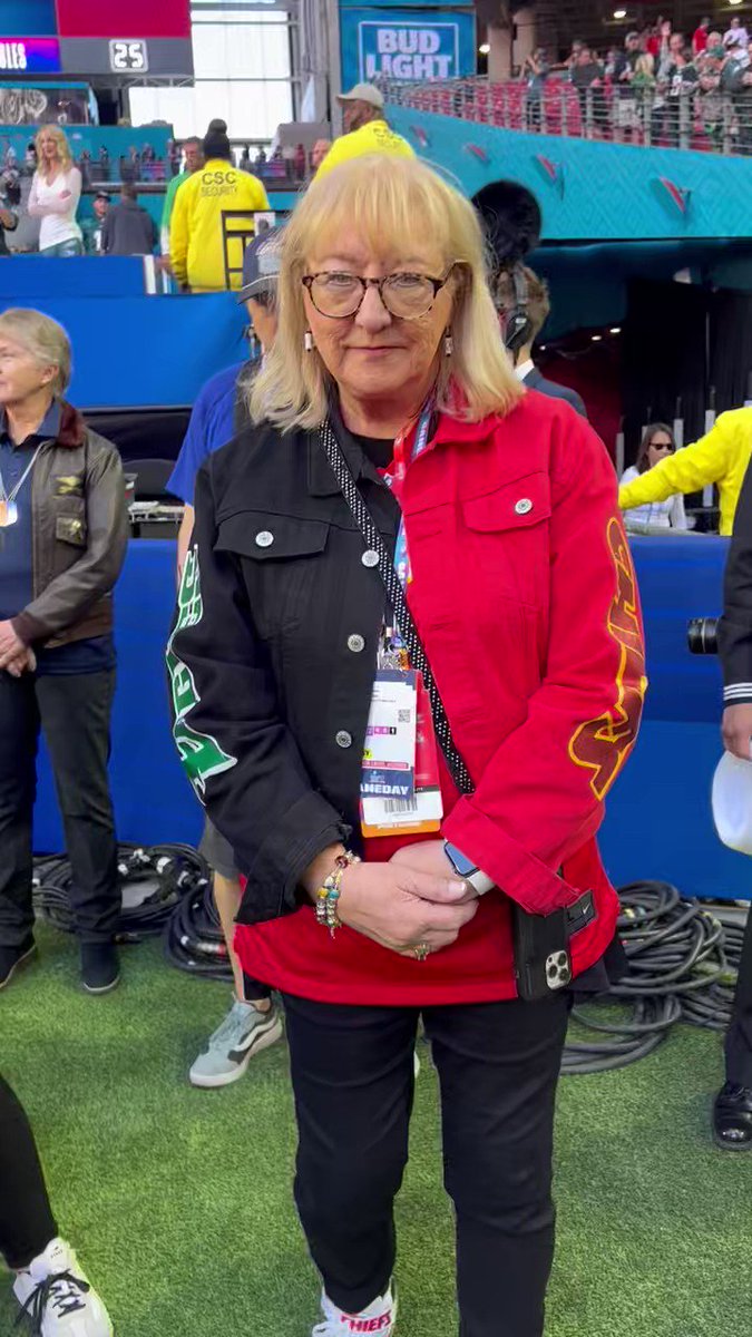 FOX Sports NFL On Twitter Donna Kelce s Shoe Game Is Elite Watch fox-sports-nfl-on-twitter-donna-kelce-s-shoe-game-is-elite-watch
