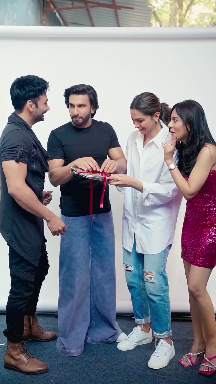 @AmritaRaos video Tweet