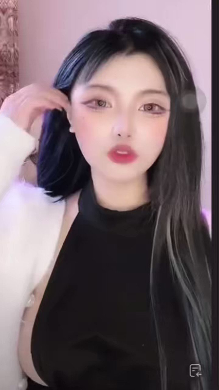 Best nipslips/upskirts in slow motion (SlowSlipNips) / Twitter