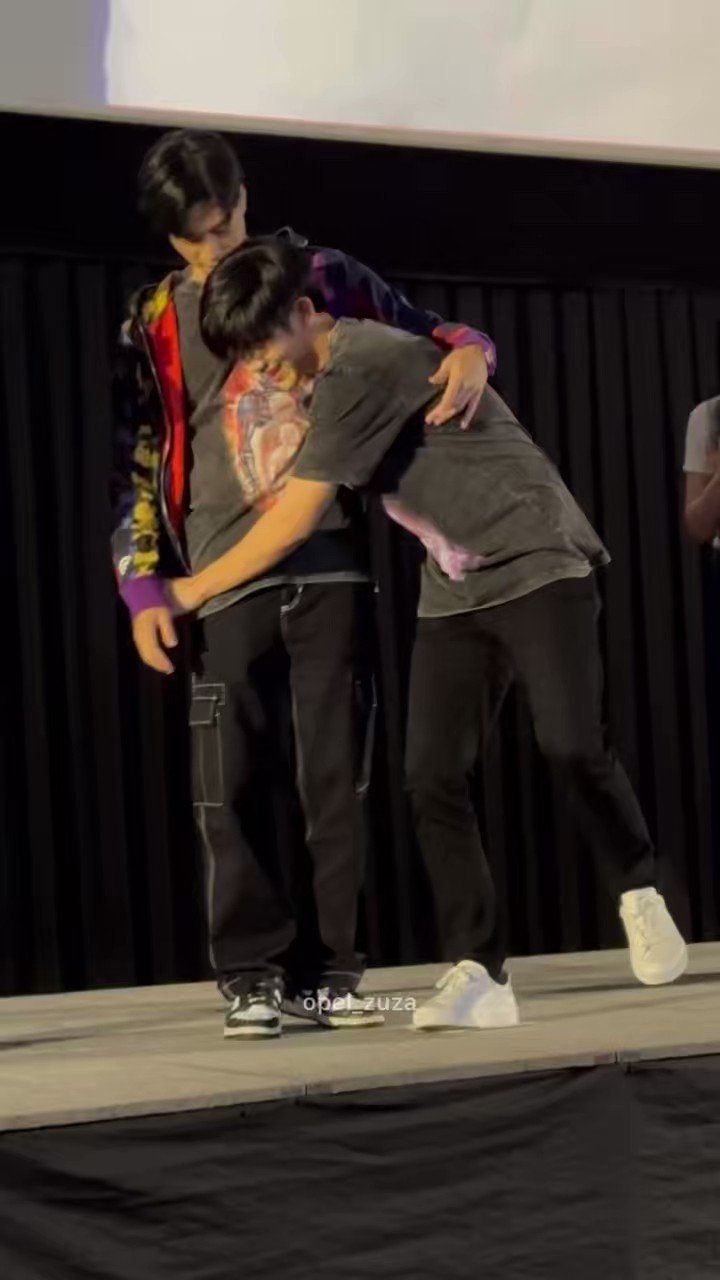 [閒聊] 我站4G (應該不是G4)