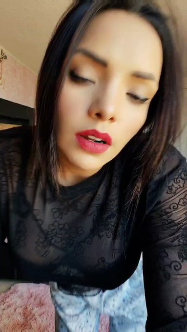 Me regresas el besito? Dónde me lo darías? Bebé ? https://t.co/OearWHgCRO