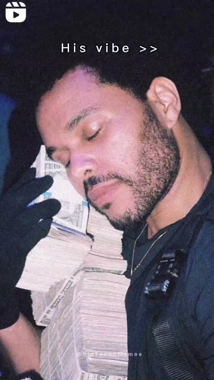 Today is maybe a weekday but it\s THE WEEKND DAY

Happy Birthday man!   xo 