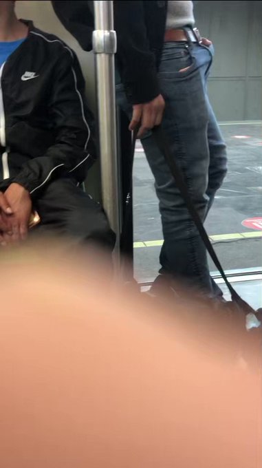 ?? Otro que me calentó en el metro de ??
?? One more horny guy who got me hard in ?? underground

https://t