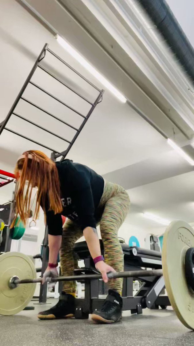 strengthewa-on-twitter-dead-stop-curls-faces-are-better-than-deadlift