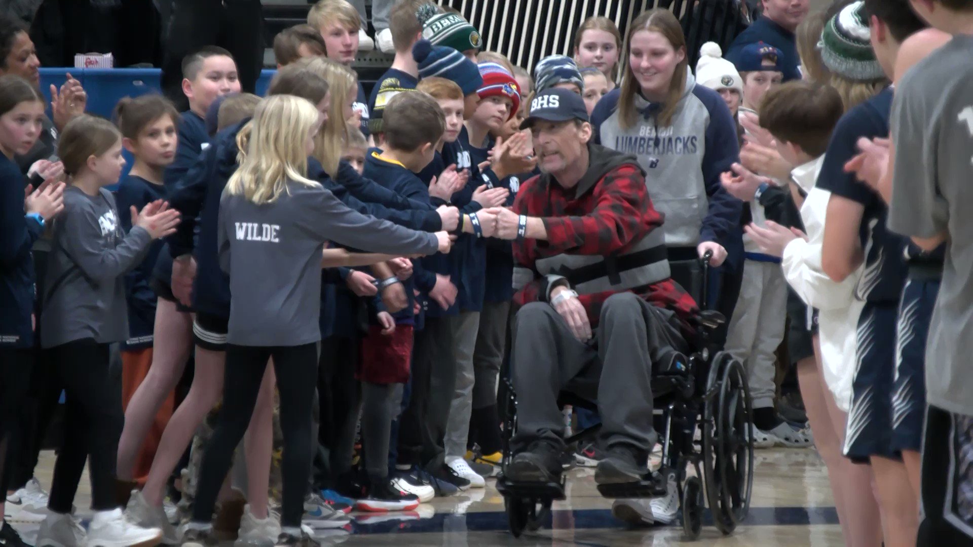 Eric 'Big E' Nelson to make special appearance at boys basketball game vs. Esko