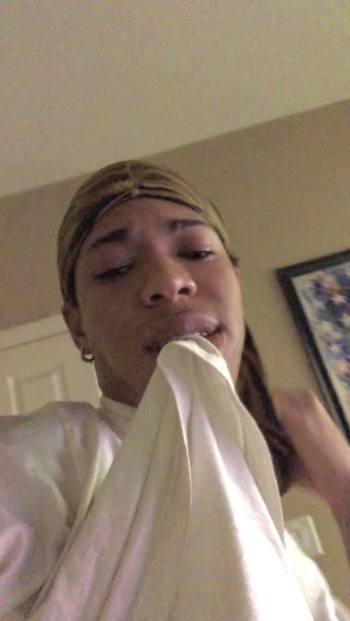 Trying to fuck someone grandpa&rsquo;s face👴🏼 https://t.co/J71l2ye3Wm<a href="/tag/retweet"class="tags"><span>#retweet</span></a>