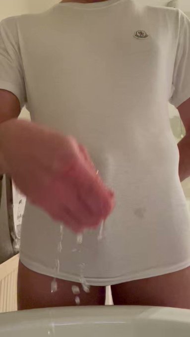 So after a lot of decisions and covos with fans I&rsquo;ll be setting my onlyfans to free! no &pound; subscription<a href="/tag/bestballsontwitter"class="tags"><span>#bestballsontwitter</span></a>