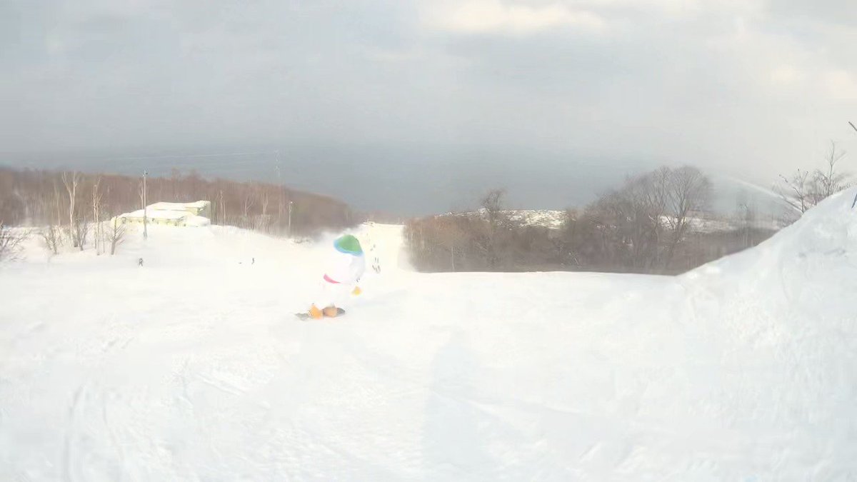しむかっぴー、すごいです👏👏👏👏
名寄市のなよろう、士別市のさほっち、比布町のスノーベリーがスキーを滑っている動画を見た事はありますが、スノボを乗りこなせる、ゆるキャラは初めてです🏂 