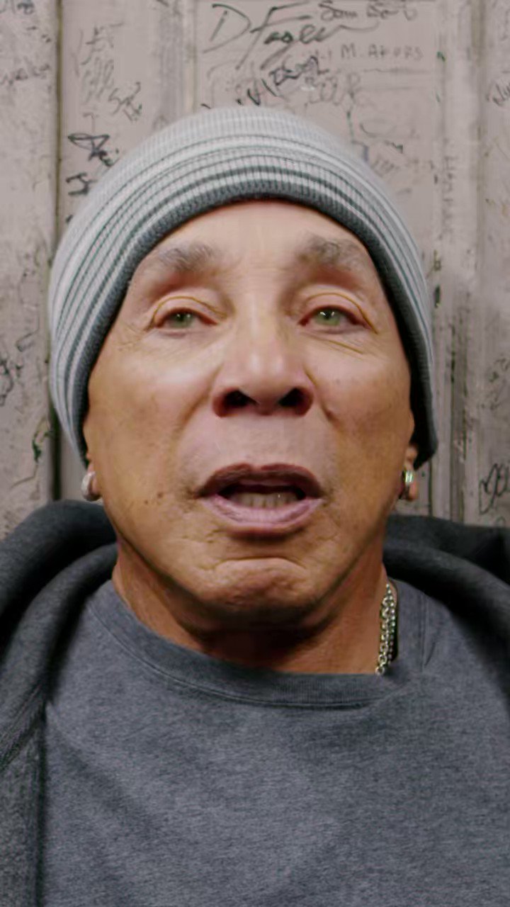 Happy Birthday to the legendary Smokey Robinson! Have a party today  