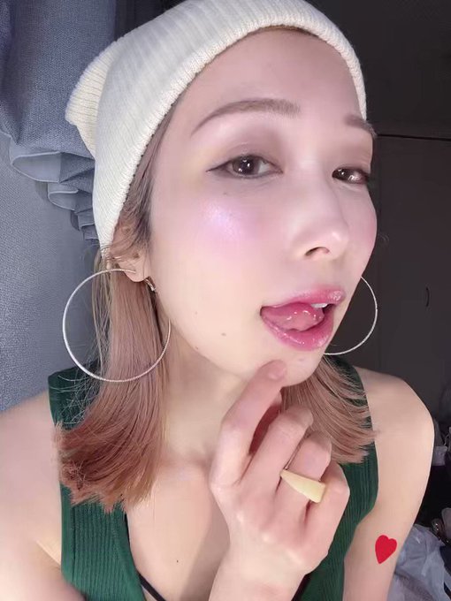 AV女優佐伯由美香のTwitterエロ動画19