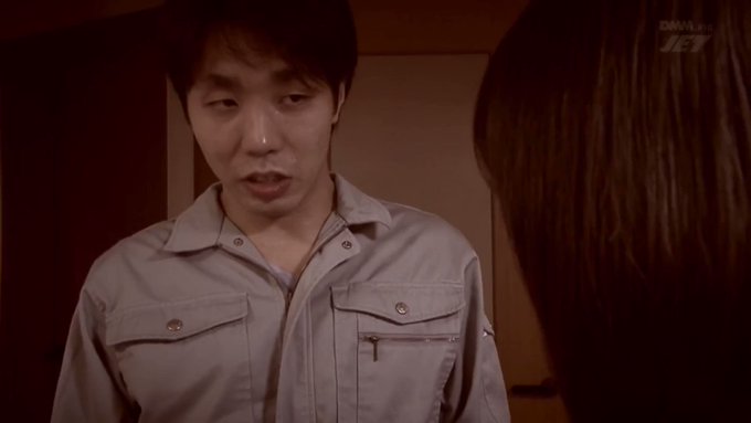 妻が寝取られた…。

寝取った相手は、妻の幼馴染の男で近所の電気屋。

家の家電の修理にやって来た時のことだ。

電気屋は以前から、妻の巨乳に憧れを抱いていた。

ちょっとだけ触らせて欲しいと懇願されて…。 https://t.co/APaTZVICFU