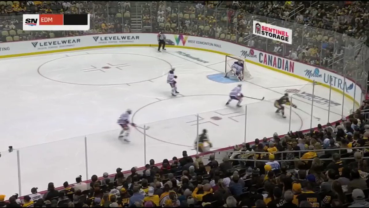 zach on Twitter "the oilers pens game is underway aaaaand pittsburgh has a 10 lead."